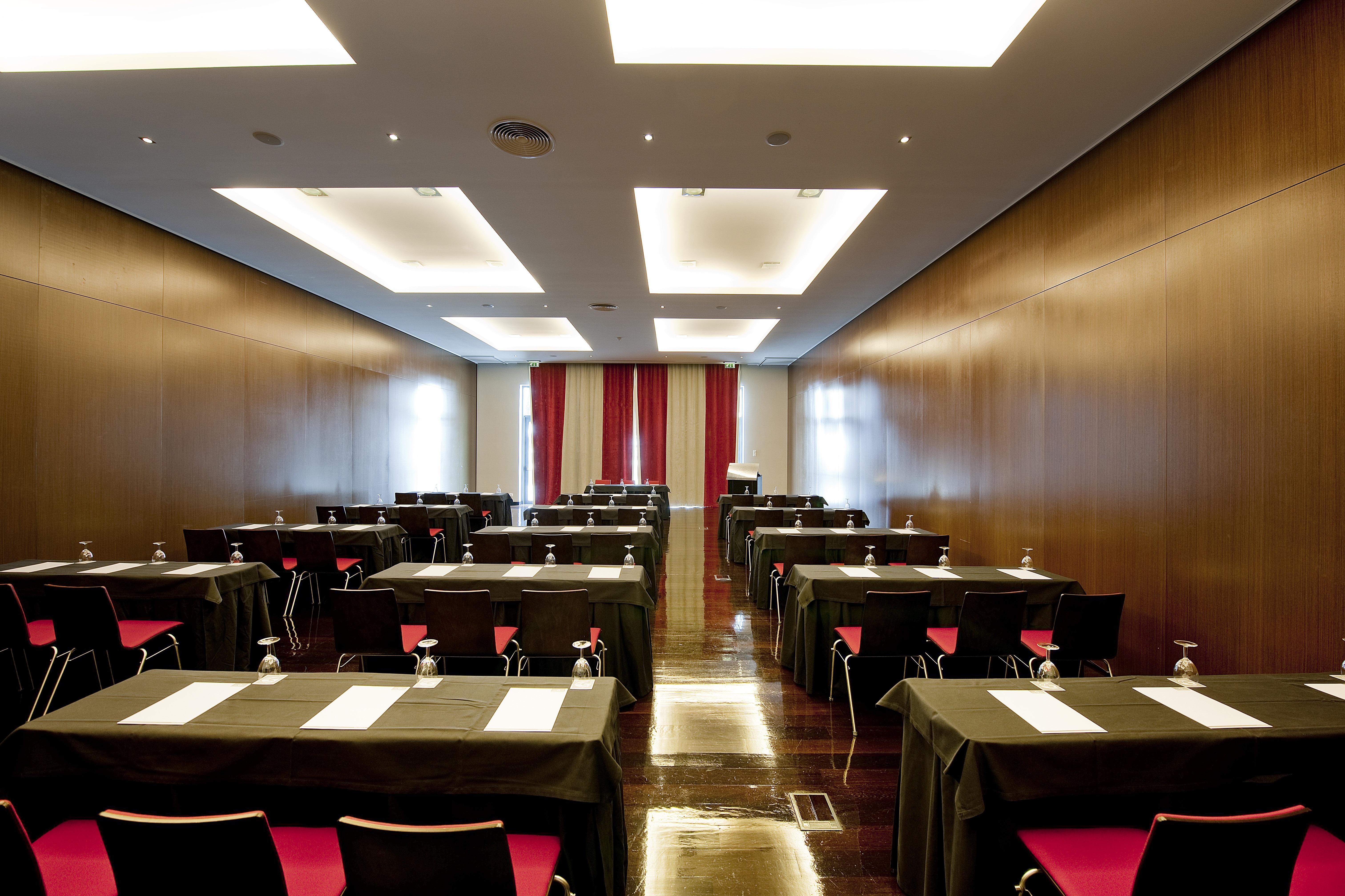 Vila Gale Lagos Business photo